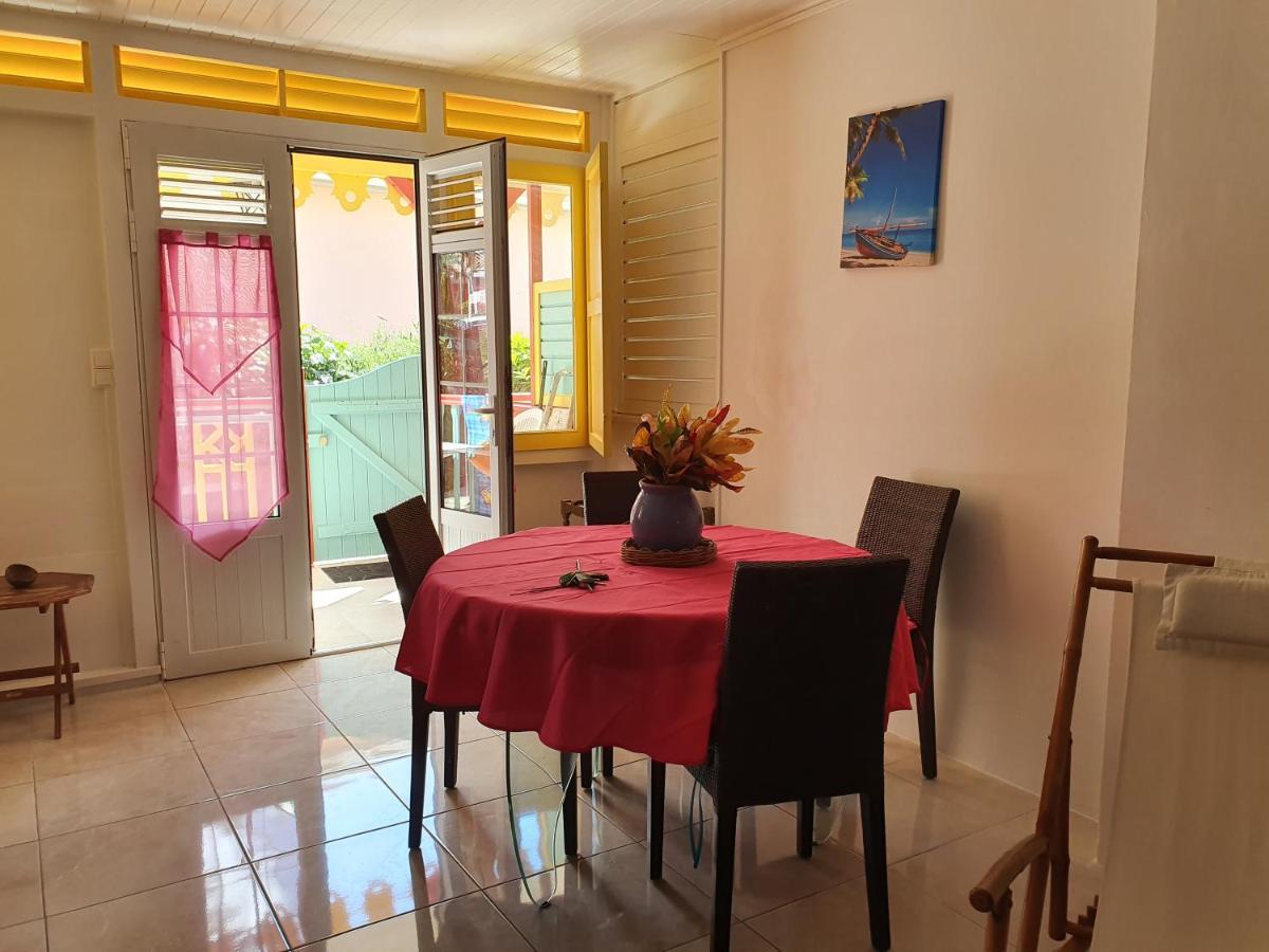Douceur Du Sud Apartment Sainte-Anne Luaran gambar