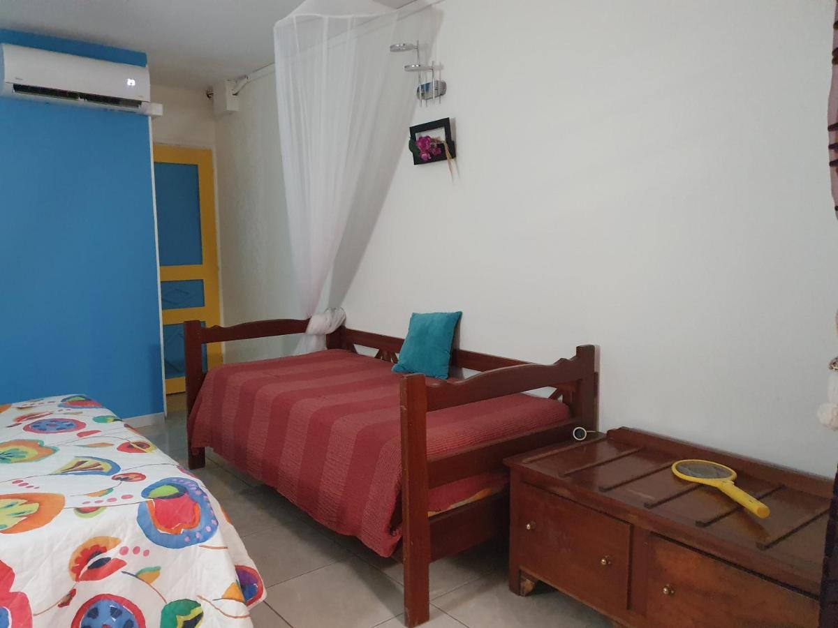 Douceur Du Sud Apartment Sainte-Anne Luaran gambar